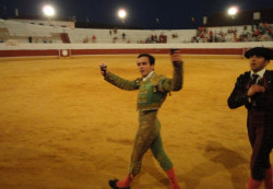 JOÃO MARTINS SAIU A OMBROS EM ARACENA (HUELVA)